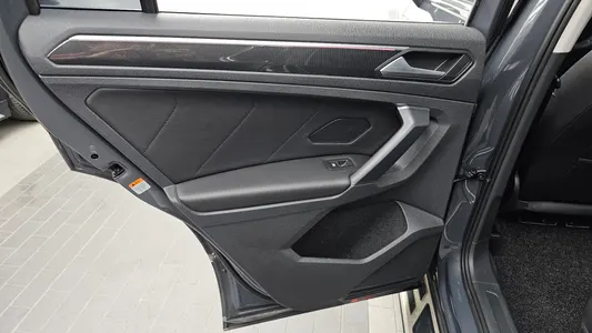 Volkswagen 2 2.0 TDI 2022 25