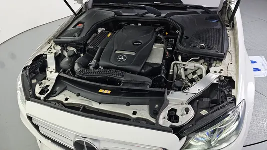 Mercedes-Benz E-Class W213 E300 4MATIC AMG Line 2019 6