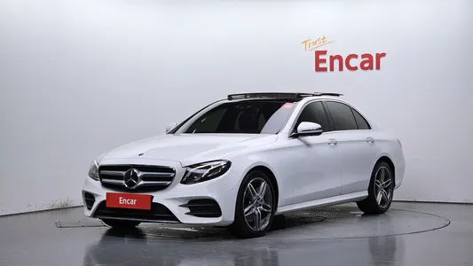 Mercedes-Benz E-Class W213 E300 4MATIC AMG Line 2019