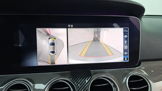 Mercedes-Benz E-Class W213 E300 4MATIC AMG Line 2019 15