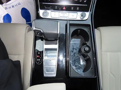 Audi A8 (D5) 55 TFSI LWB 2022 11