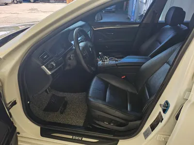 BMW 5 Series (F10) 520d 2013 12