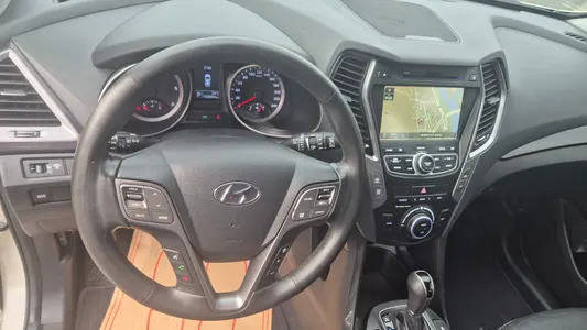 Hyundai DM (e-VGT) 2.0 2WD 2014 13