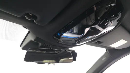 BMW 5 Series (G60) 520i M 2025 18