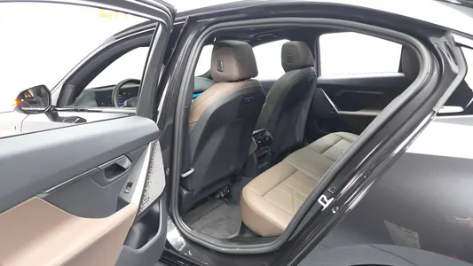 BMW 5 Series (G60) 520i M 2025 26