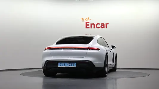 Porsche 타이칸 4S 2023 4