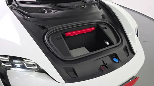 Porsche 타이칸 4S 2023 6