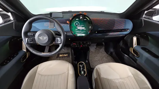 MINI 1 SE 2025 7