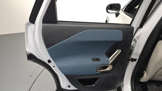 MINI 1 SE 2025 26