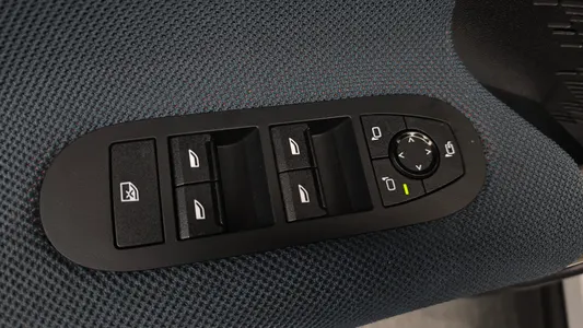 MINI 1 SE 2025 29