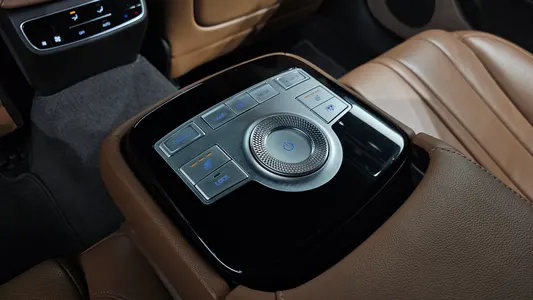 Genesis G80 (RG3) 2.5 2WD 2020 33