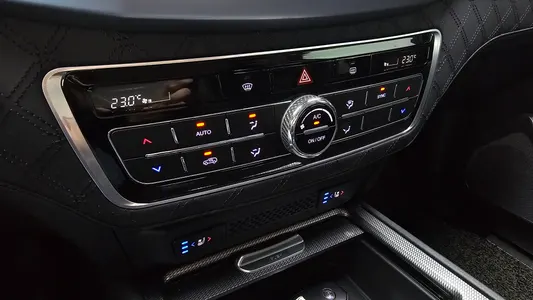KG Mobility 렉스턴 2.2 2WD 2022 17