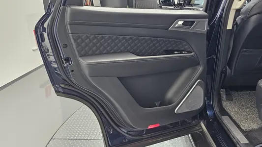 KG Mobility 렉스턴 2.2 2WD 2022 25