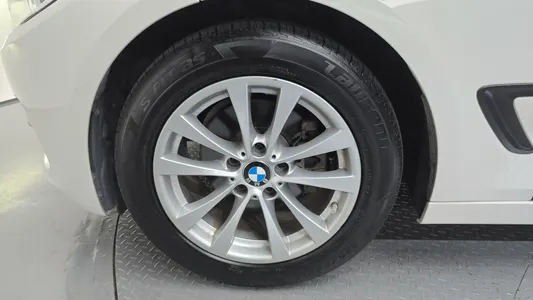 BMW 3 Series GT (F34) GT 320d 2018 5