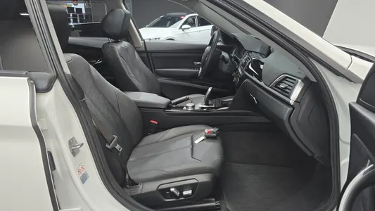 BMW 3 Series GT (F34) GT 320d 2018 11