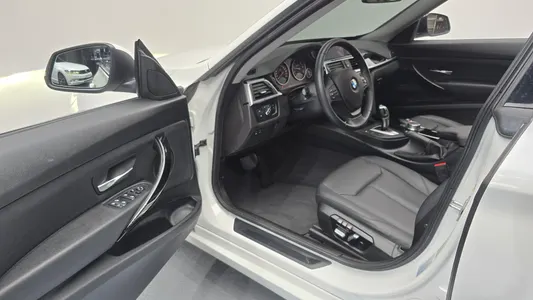 BMW 3 Series GT (F34) GT 320d 2018 10