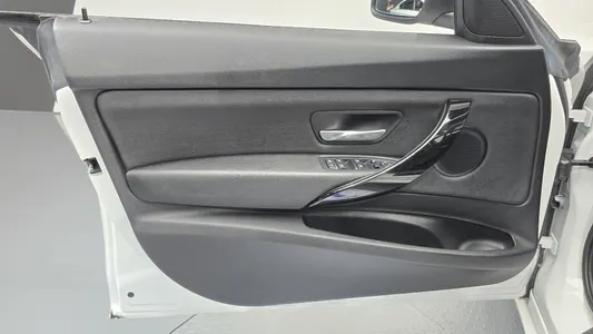 BMW 3 Series GT (F34) GT 320d 2018 24