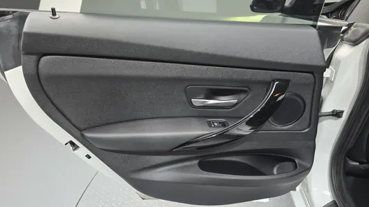 BMW 3 Series GT (F34) GT 320d 2018 25