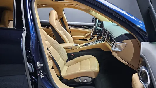 Porsche 파나메라 3.6 AWD 2016 26