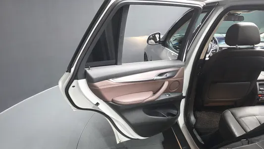 BMW X5 (F15) xDrive 30d 2017 25