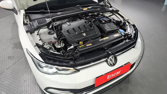 Volkswagen 8 2.0 TDI 2022 6