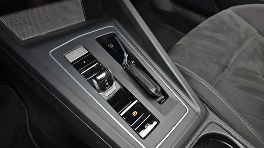 Volkswagen 8 2.0 TDI 2022 9