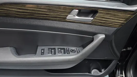 Hyundai LF 2.0 2016 16