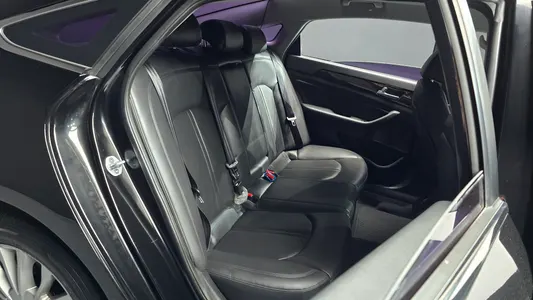 Hyundai LF 2.0 2016 26