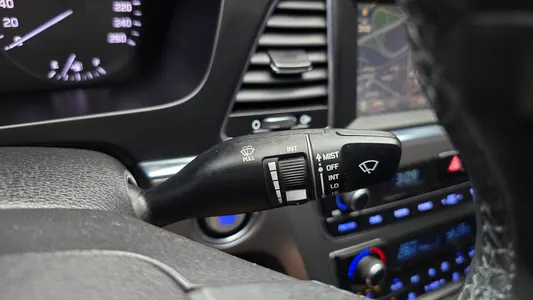 Hyundai LF 2.0 2016 27