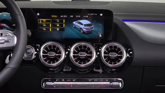 Mercedes-Benz EQA H243 EQA250 AMG 2023 14