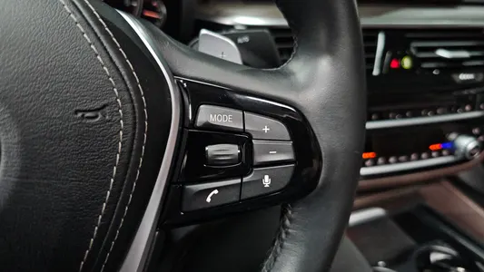 BMW 5 Series (G30) 520d 2018 29