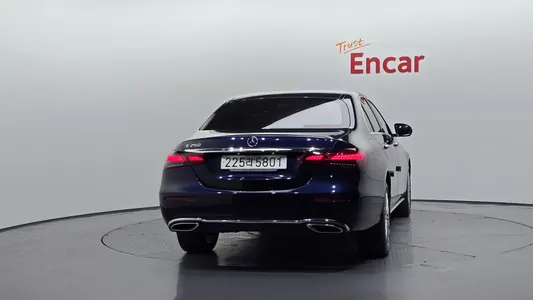 Mercedes-Benz E-Class W213 E250 2022 4
