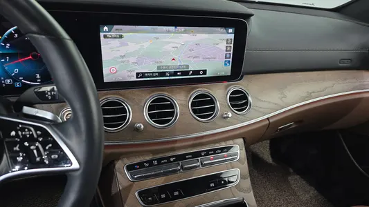 Mercedes-Benz E-Class W213 E250 2022 12