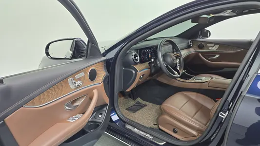 Mercedes-Benz E-Class W213 E250 2022 10