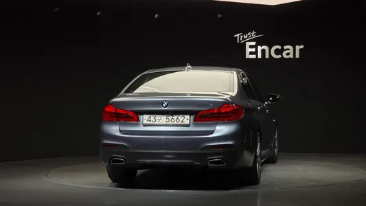 BMW 5 Series (G30) 520d M 2017 4