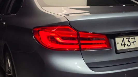 BMW 5 Series (G30) 520d M 2017 23