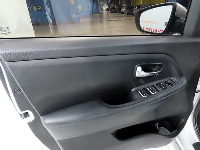 Kia 카렌스 2.0 LPi 2015 6