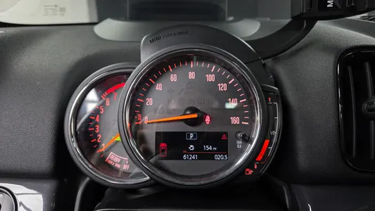 MINI S 2018 8