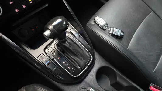 Kia 카렌스 2.0 LPi 2014 9
