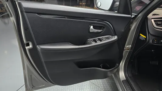 Kia 카렌스 2.0 LPi 2014 25