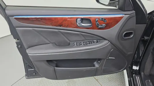 Hyundai () VS380 2015 24