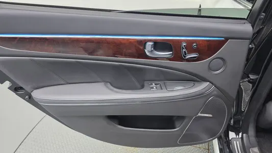 Hyundai () VS380 2015 25