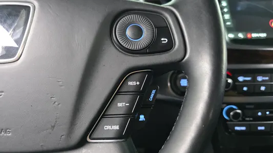 Hyundai () VS380 2015 26