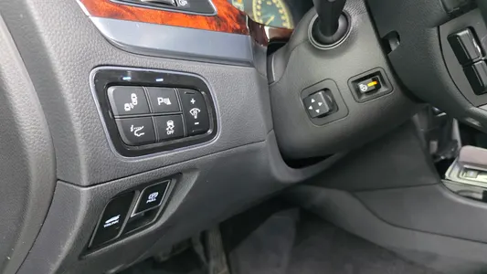 Hyundai () VS380 2015 29