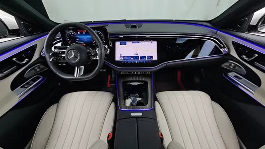 Mercedes-Benz E-Class W214 E300 4MATIC AMG Line 2026 7