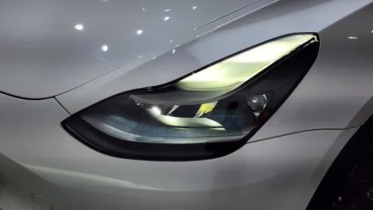 Tesla 3 AWD 2021 22