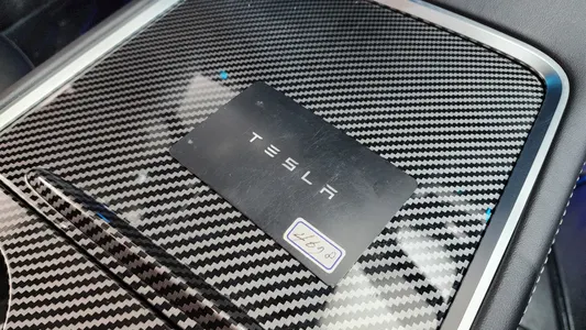Tesla 3 AWD 2021 28