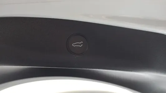 Tesla 3 AWD 2021 29