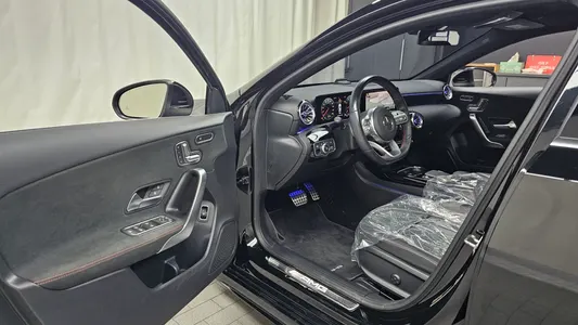 Mercedes-Benz A-Class W177 AMG A35 4MATIC 2021 10