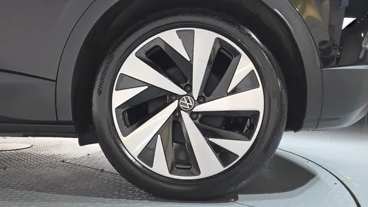 Volkswagen ID.4 2023 21